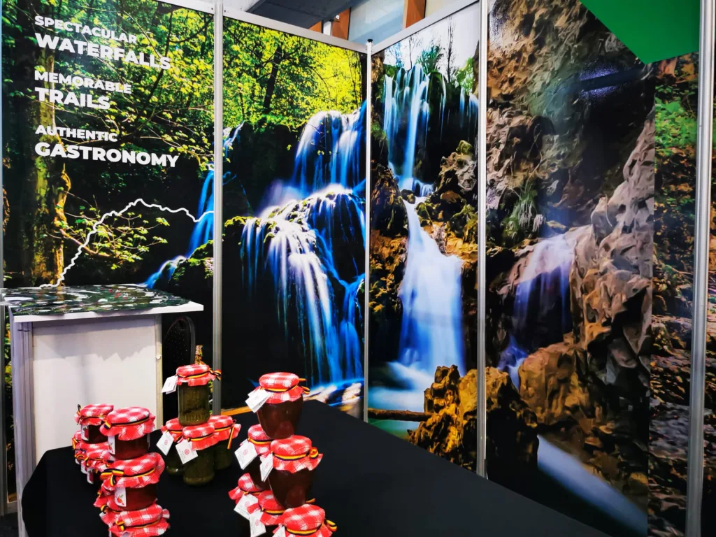 Valea Almăjului este prezentă, în premieră, la Târgul Internațional de Turism organizat la Priștina, în perioada 17–18 aprilie, unde își promovează autenticitatea, tradițiile și potențialul turistic în fața unui public internațional.